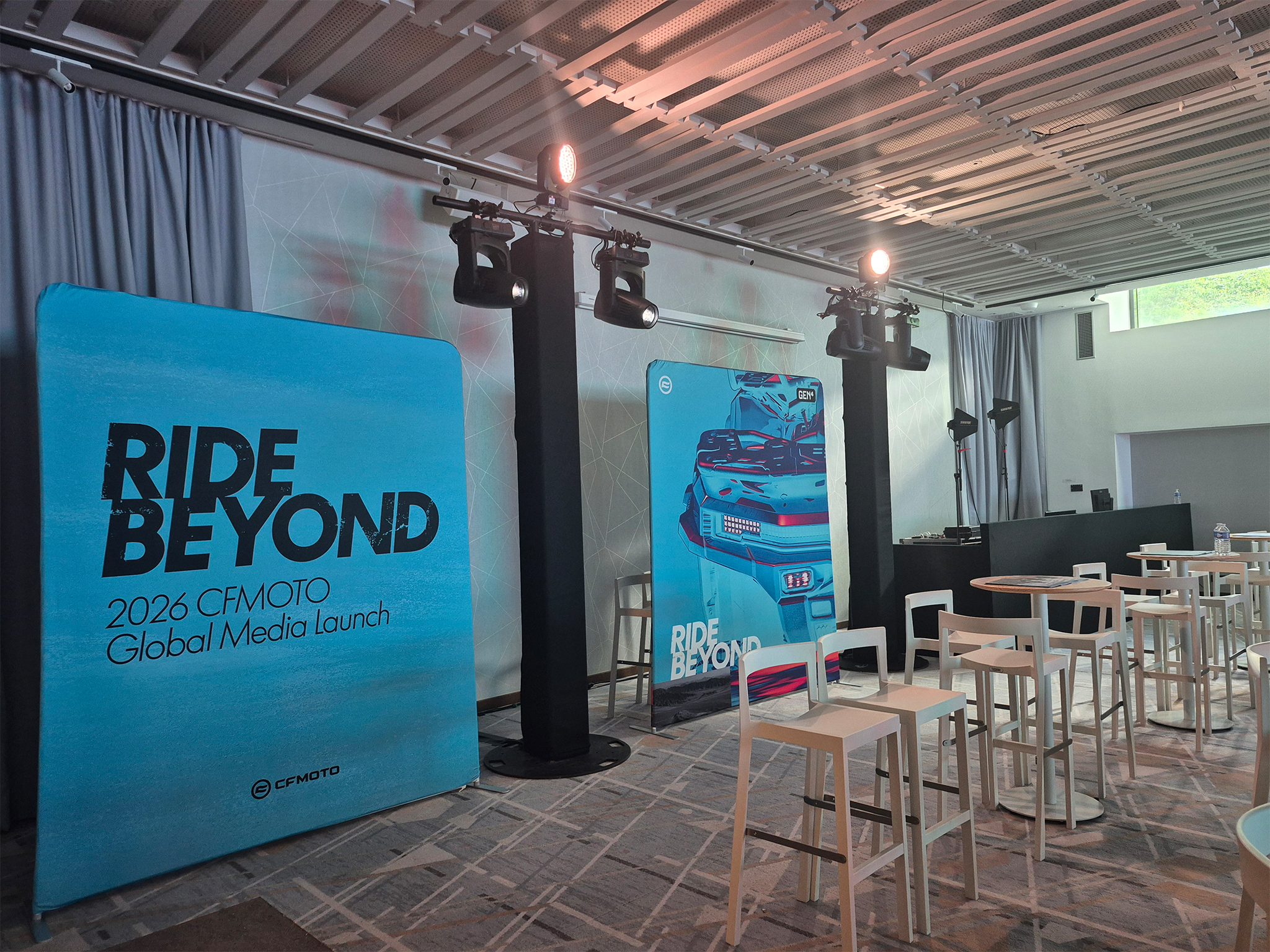 CFMOTO Global Media Launch "Ride Beyond" 2026 – Scénographie AUCOP | Nice