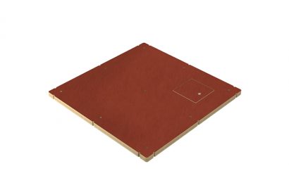 OCTANORM DALLE AVEC TRAPPE 998 x 998 x 40 mm Surface lisse sur le dessus et le dessous, avec cadre périphérique, collée à l'eau, âme en treillis de bois Pino, utilisable comme panneau central, de bord ou d'angle, avec trous pour le positionnement des pieds réglables HF 1SP / HF 3SP ou de la plaque de base FP 1, incluant une découpe de 195 × 195 mm et 1 × plaque de recouvrement U 6 planche modulaire à la location chez Aucop