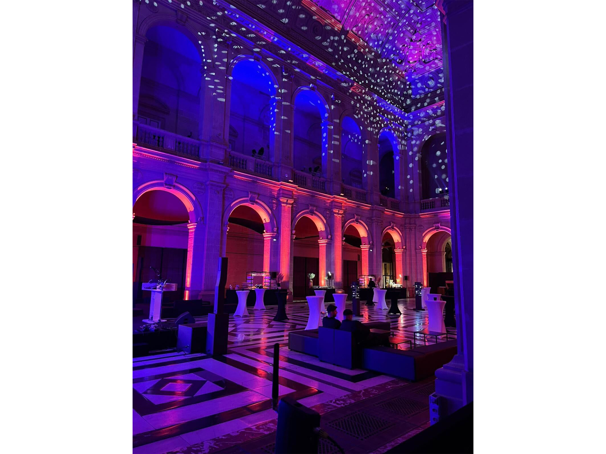 SOIREE DE GALA AU PALAIS DE LA BOURSE