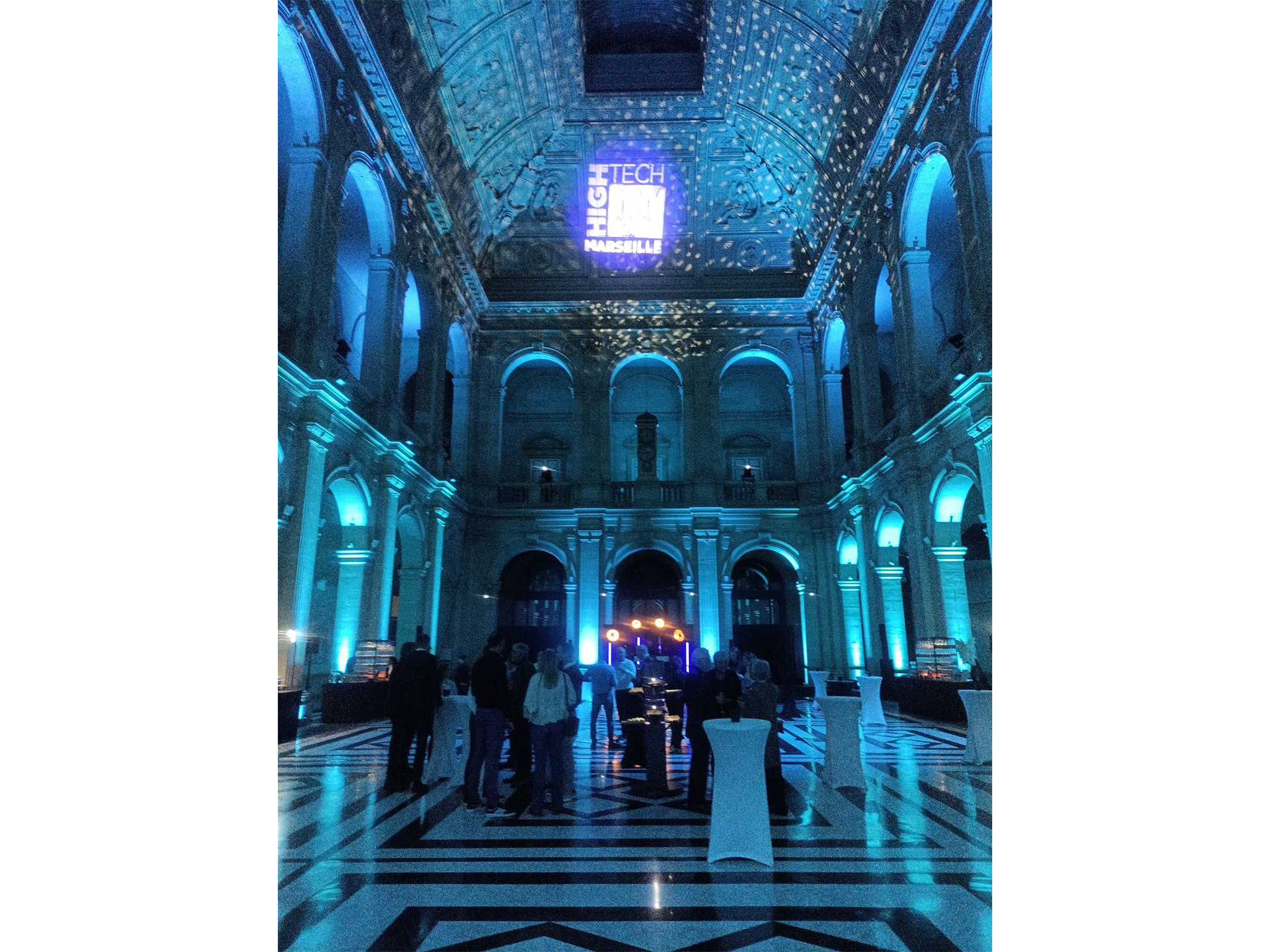 SOIREE DE GALA AU PALAIS DE LA BOURSE