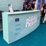 UNOC 3 - LA BALEINE A NICE - Desk accueil : Desk d’accueil conçu et fabriqué par AUCOP pour le Pavillon Européen