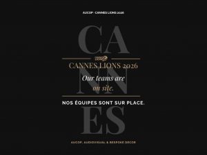 FR: Décors sur mesure et scénographie atelier AUCOP aux Cannes Lions 2026 — stand événementiel, structures sur mesure, signalétique EN: Bespoke decor and scenography by AUCOP workshop at Cannes Lions 2026 — event stand, custom structures, signage