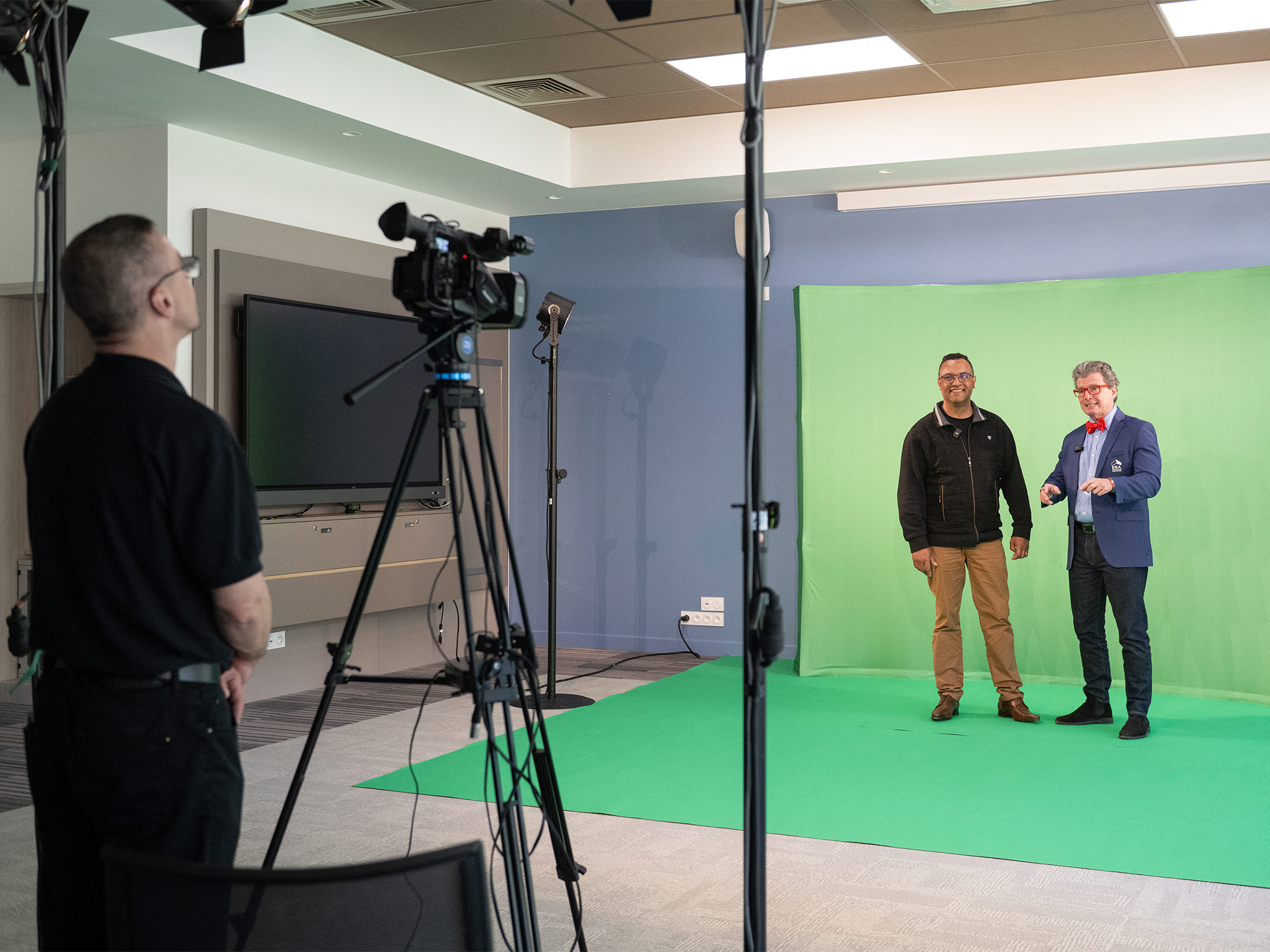 Dispositif studio photos par Aucop, pour la convention Era Immobiliers